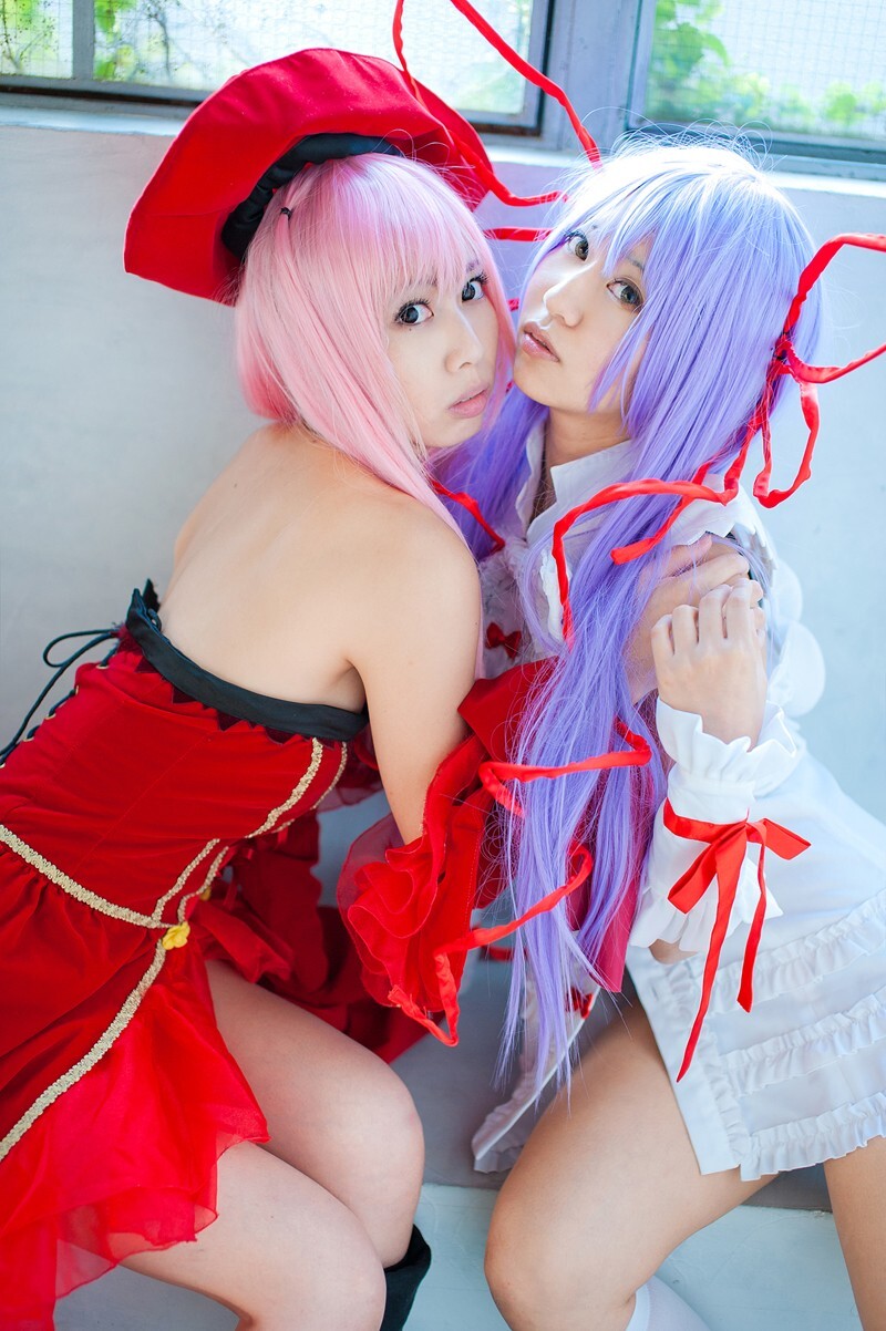 [Cosplay] 双姐妹性感cos制服写真